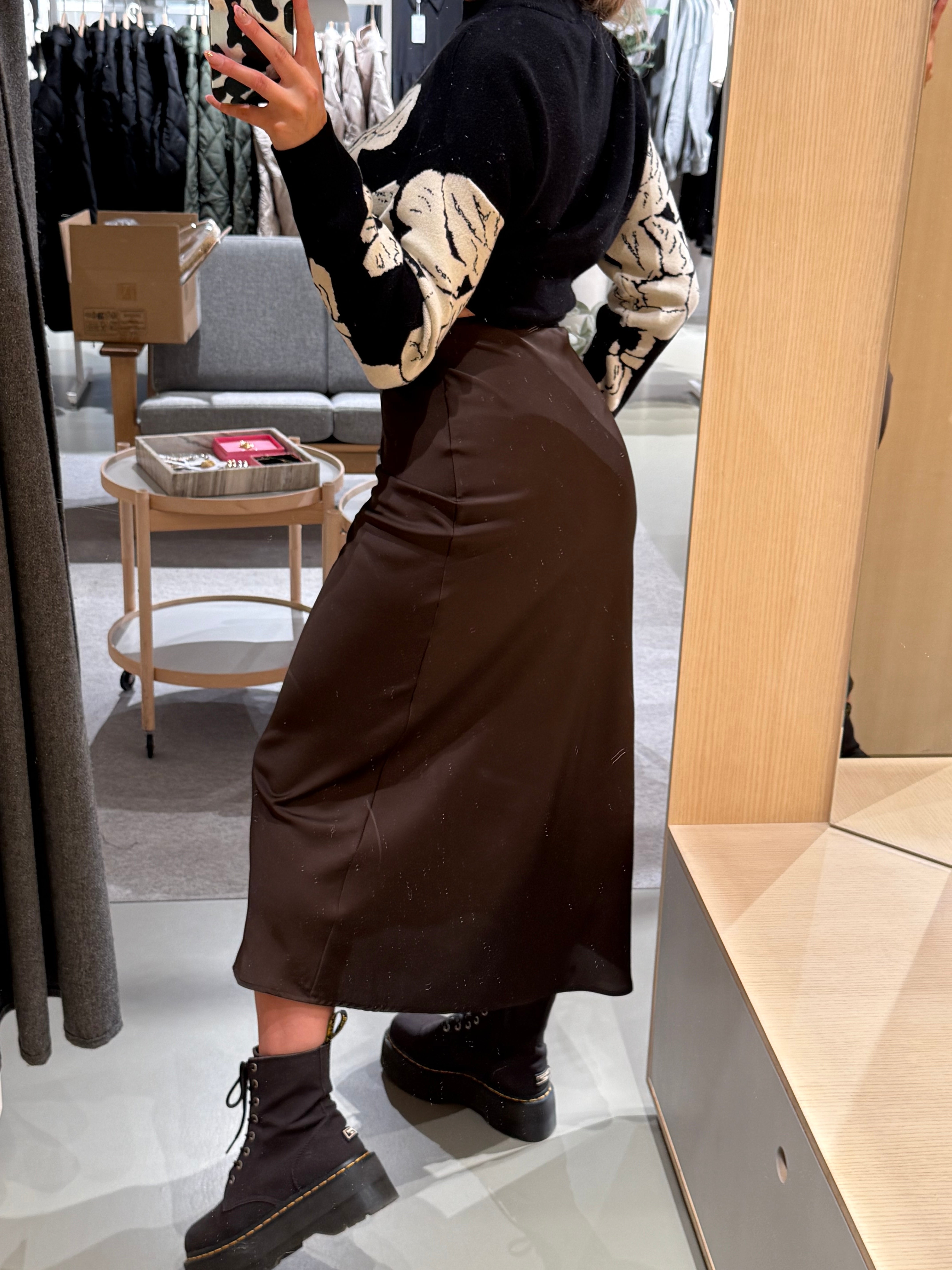 VIELLETTE Midi Skirt - Coffee Bean